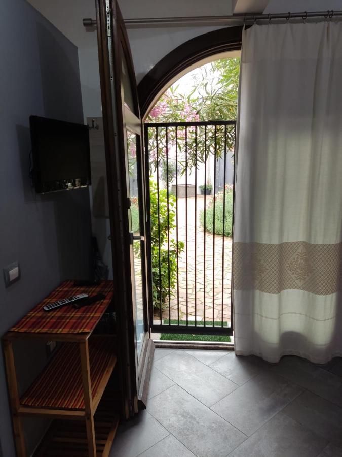 Arco Bianco - Monolocali Apartman Tortolì Kültér fotó